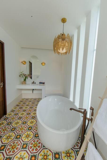 Presidential Luxury Villa Anjuna With Pvt Pool & Bathtub, Most Prime Location Exterior foto